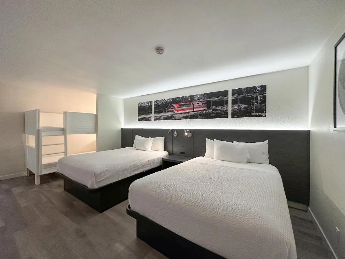 Hotel Ramada By Wyndham Anaheim Convention Center